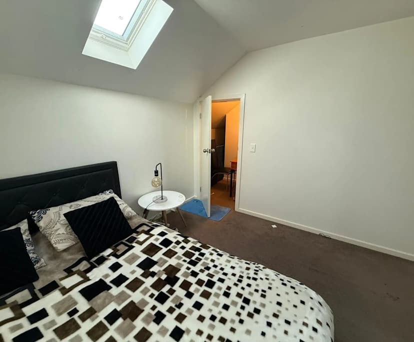 $285, Share-house, 2 bathrooms, Oxley Park NSW 2760