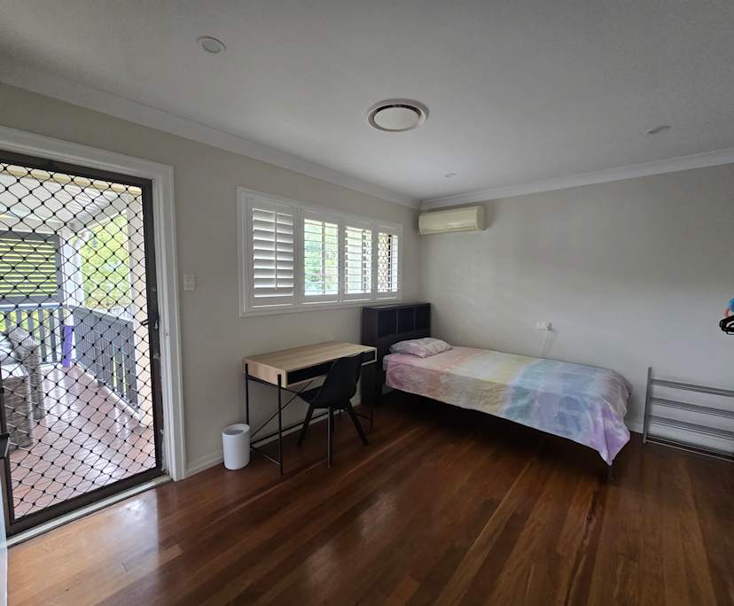 $395, Homestay, 6 bathrooms, The Gap QLD 4061