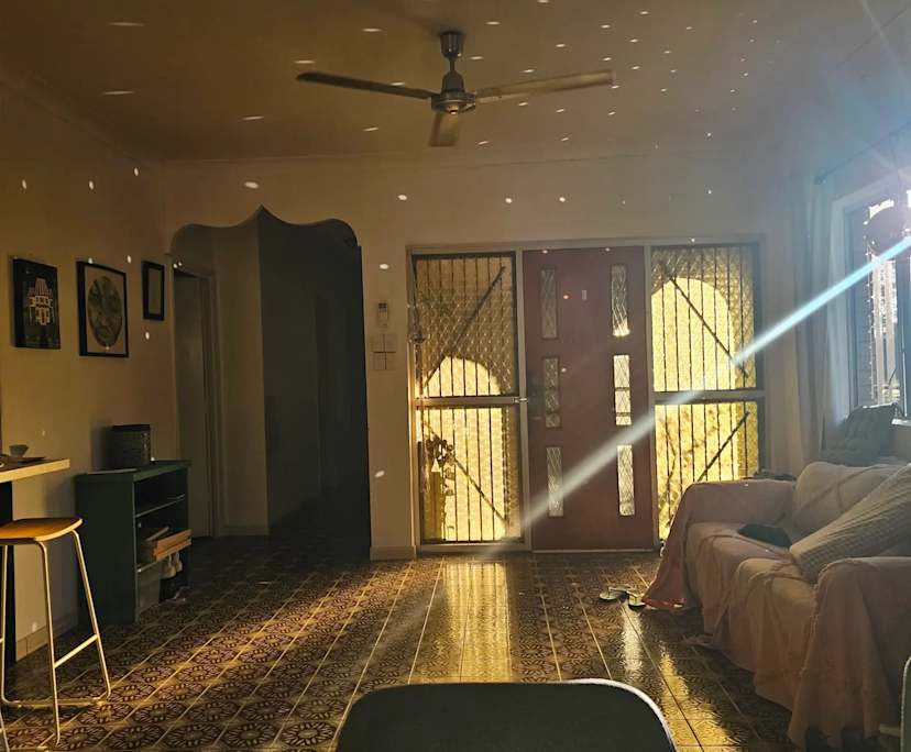 Unfurnished room in a share house