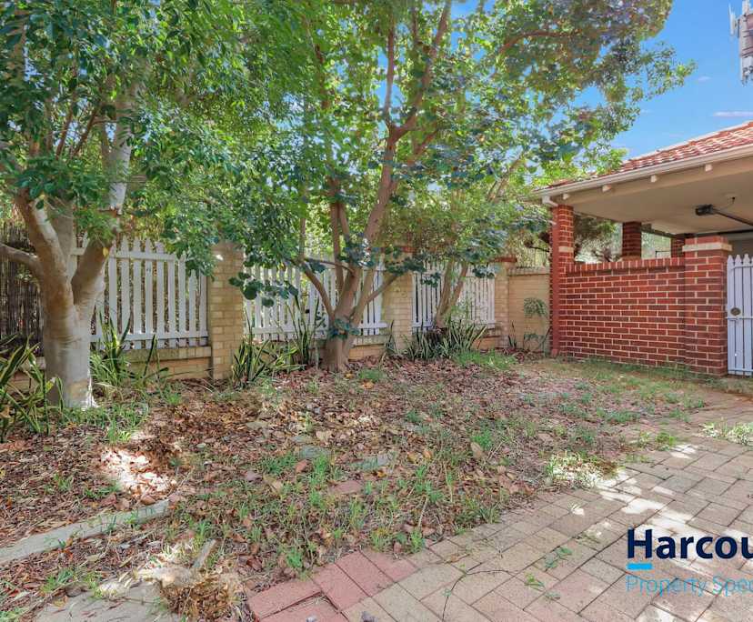 Whole property with 3 rooms for rent