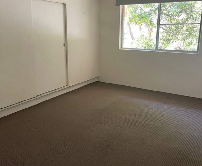 $375, Flatshare, 3 bathrooms, Hamilton QLD 4007
