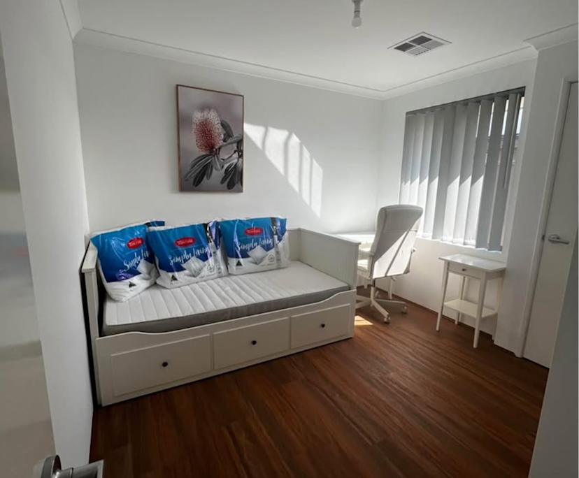 propertyImage