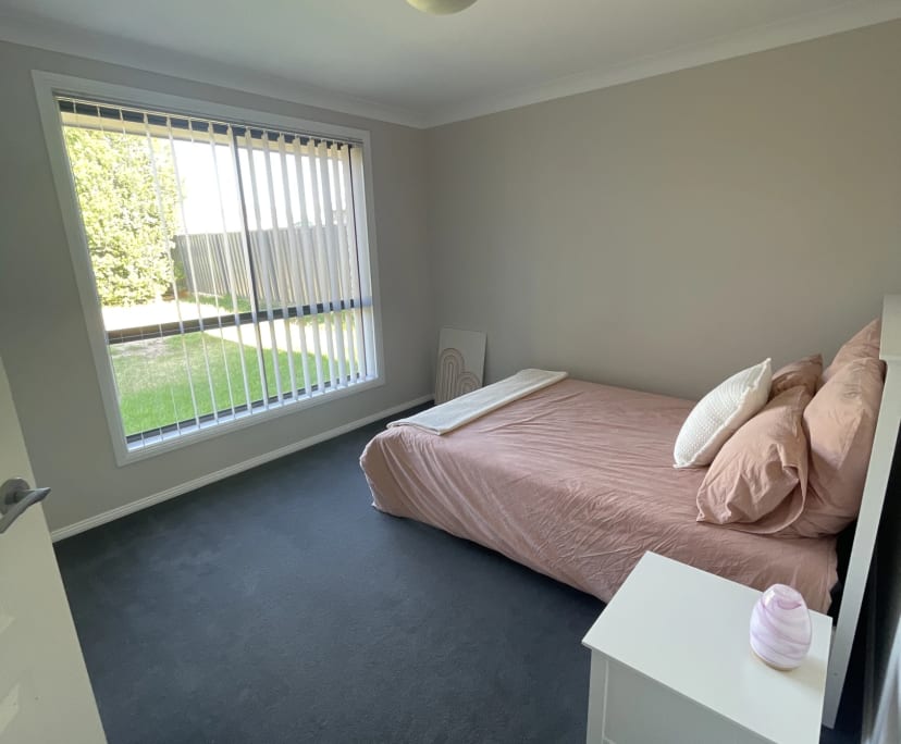 Room for Rent in Tamworth, NSW 250, Flexible with...