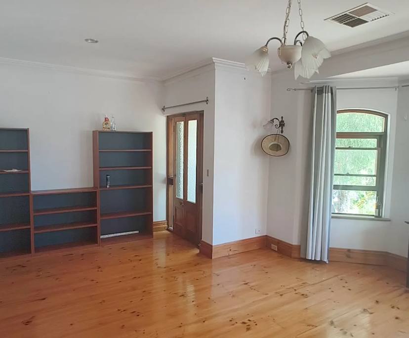 Unfurnished room in a share house