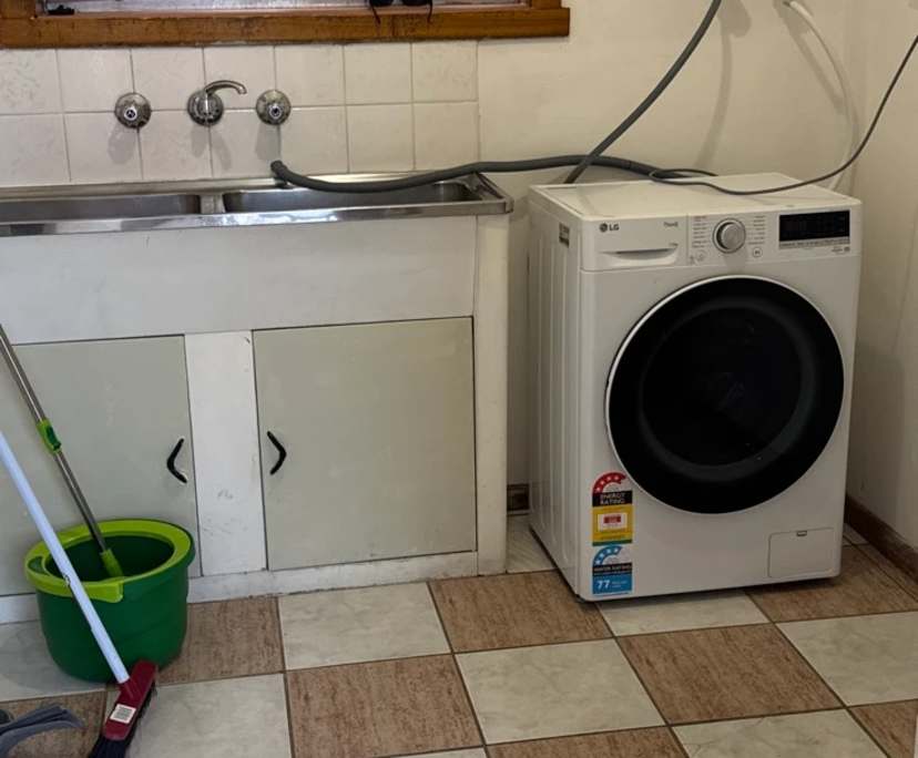 Room in a share house