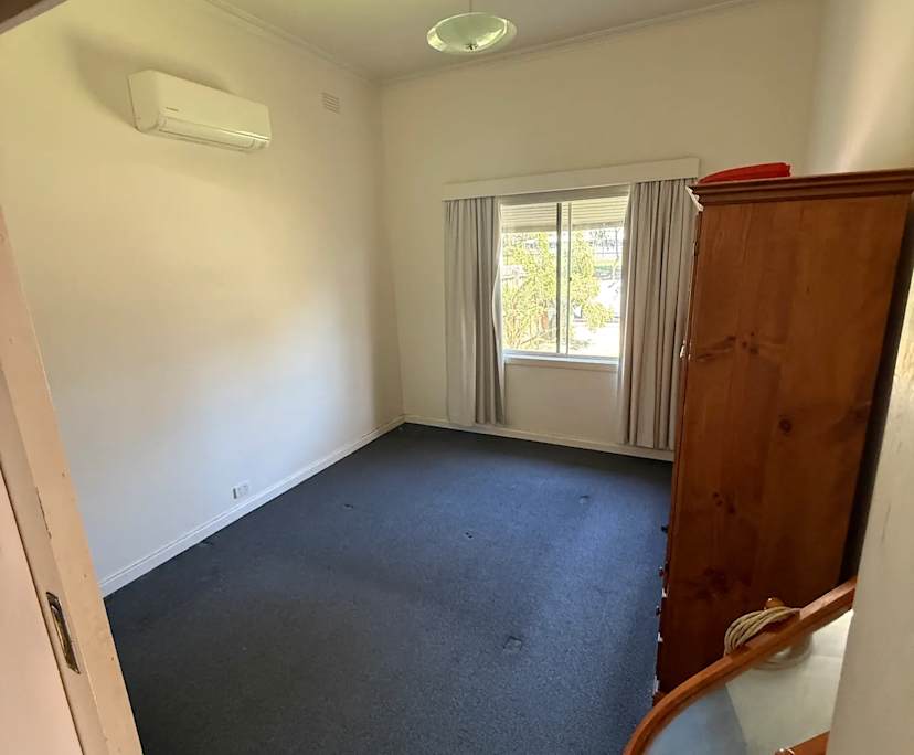 Unfurnished room in a share house