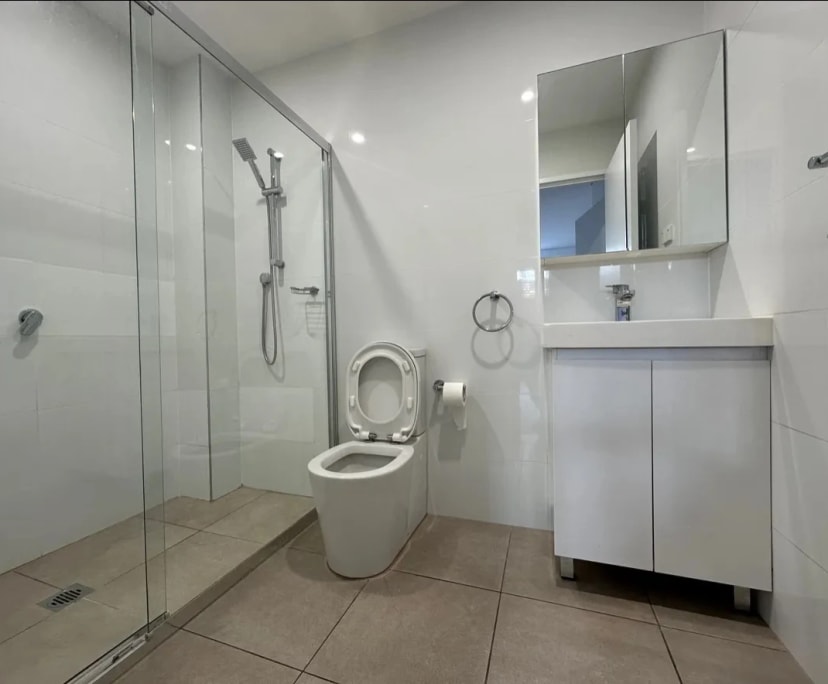 Furnished room with own bathroom
