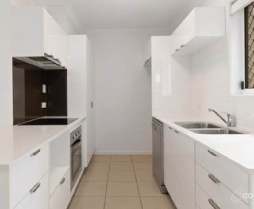 Whole property with 3 rooms for rent
