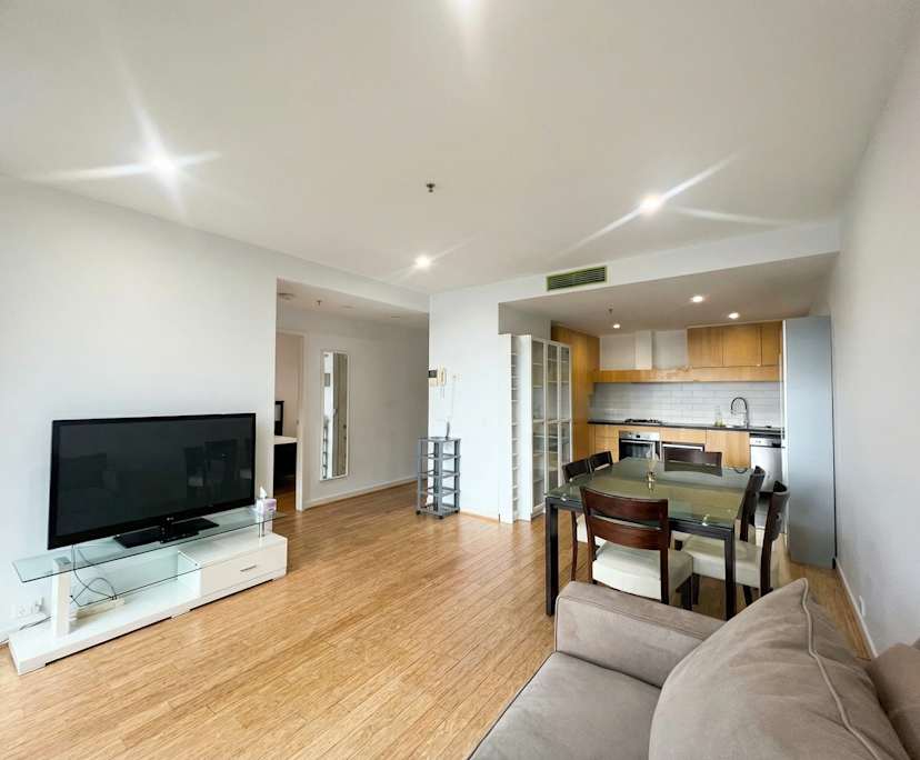 $730, Whole-property, 2 bathrooms, Melbourne VIC 3000