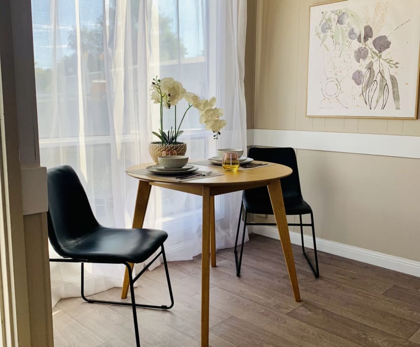 Whole property with 1 room for rent