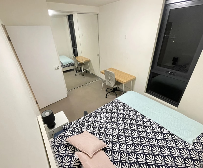 Furnished room in a flatshare