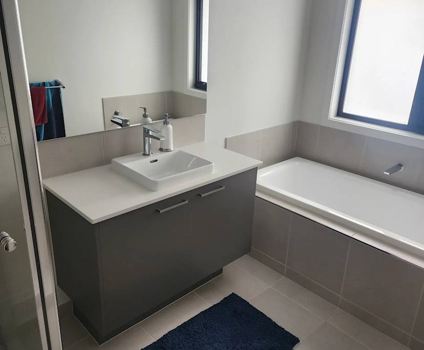 $280, Share-house, 2 bathrooms, Truganina VIC 3029