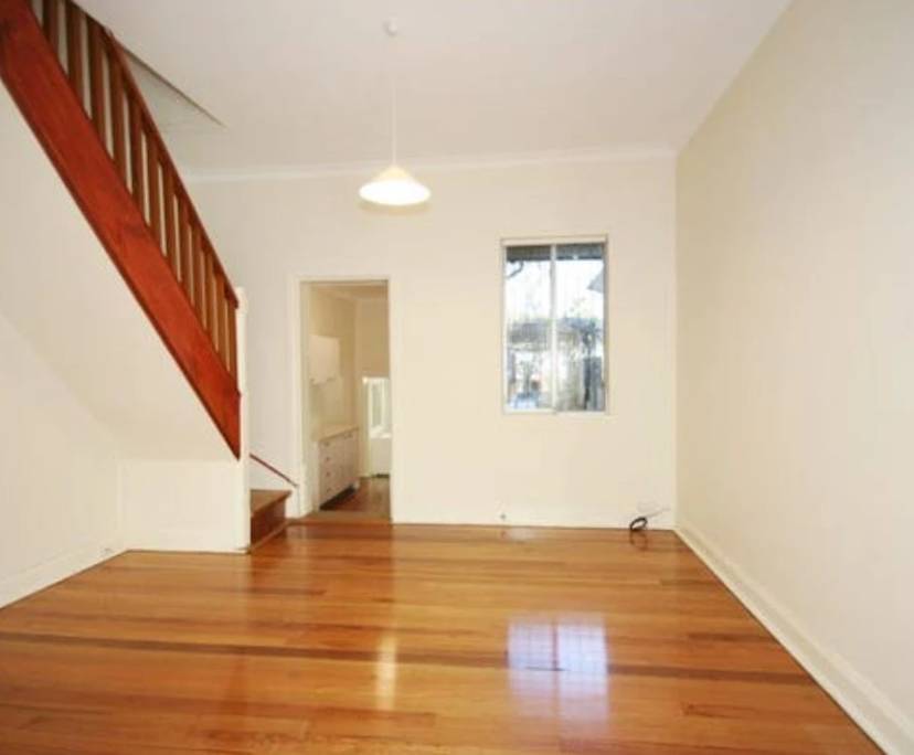 Room in a share house