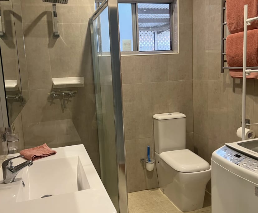 Granny Flat for Rent in Largs North, Adelaide 250...