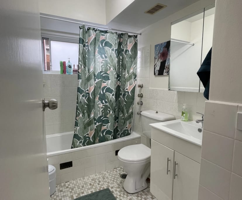 $300, Flatshare, 2 bathrooms, Dee Why NSW 2099