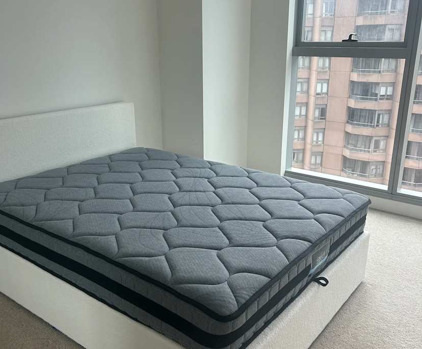 Furnished room with own bathroom