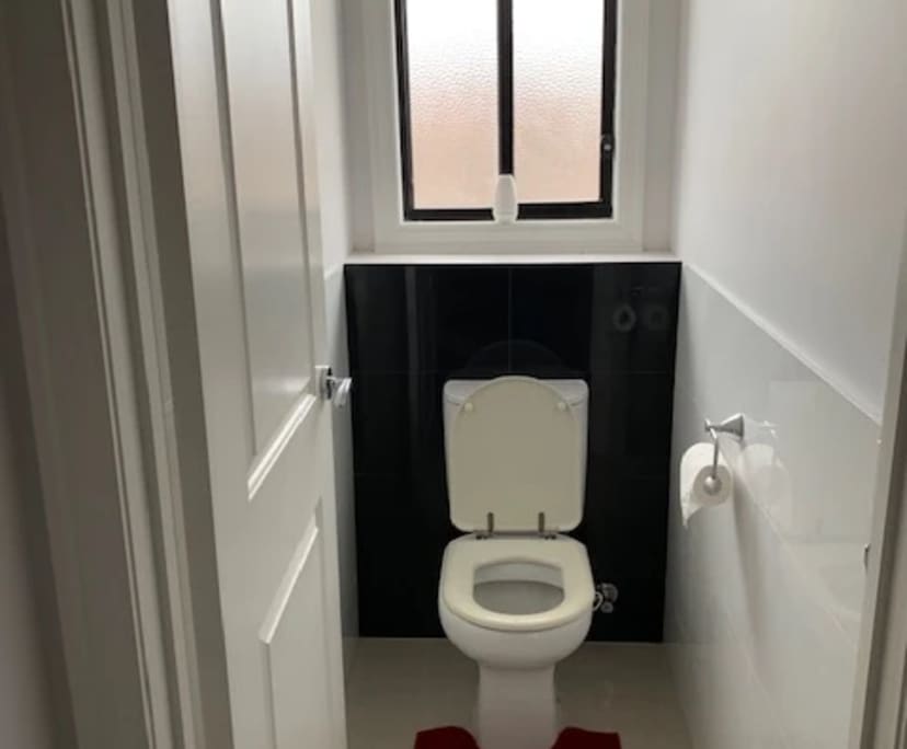 $325-350, Student-accommodation, 2 rooms, Oakleigh East VIC 3166, Oakleigh East VIC 3166