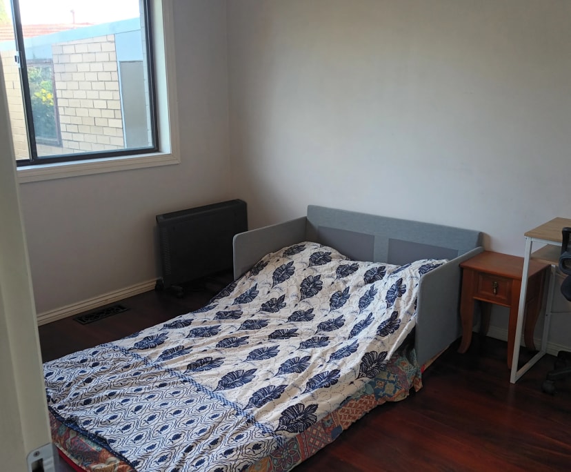 Room in a share house