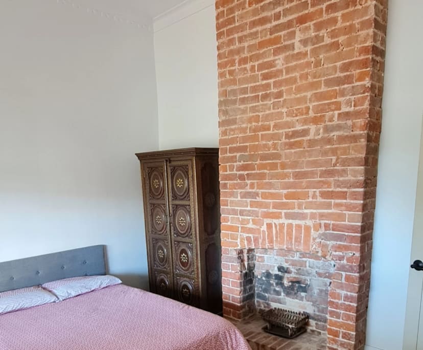 Room in a share house