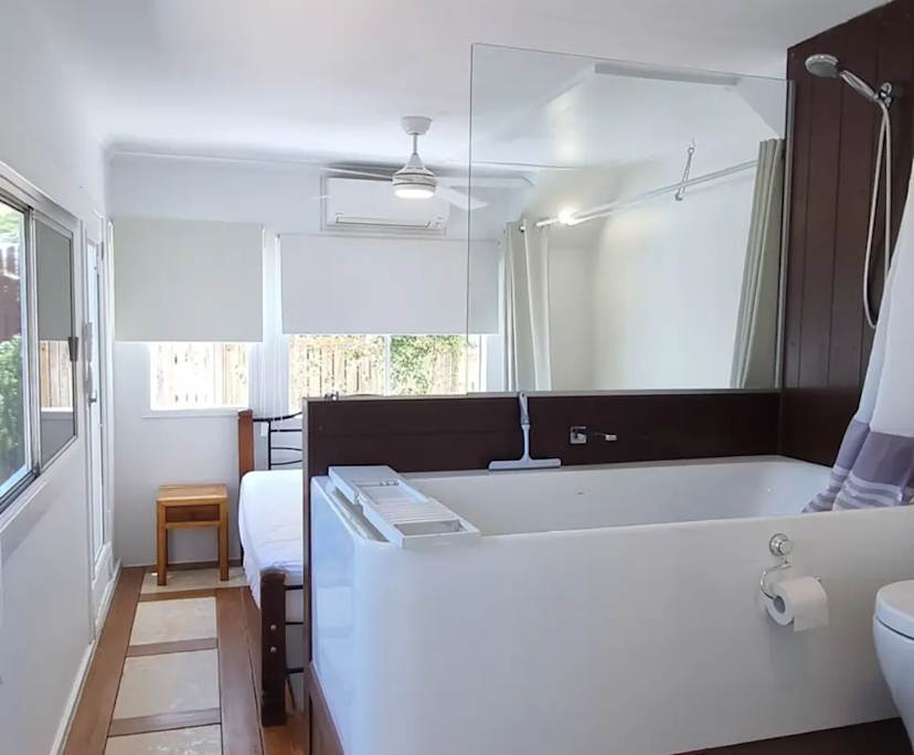 $300, Share-house, 3 bathrooms, Machans Beach QLD 4878