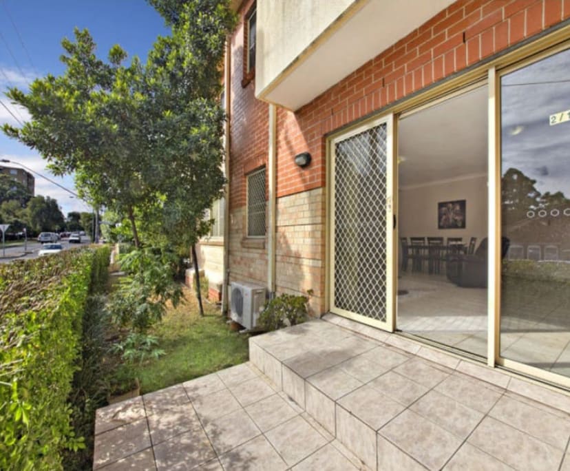 Furnished room in a flatshare