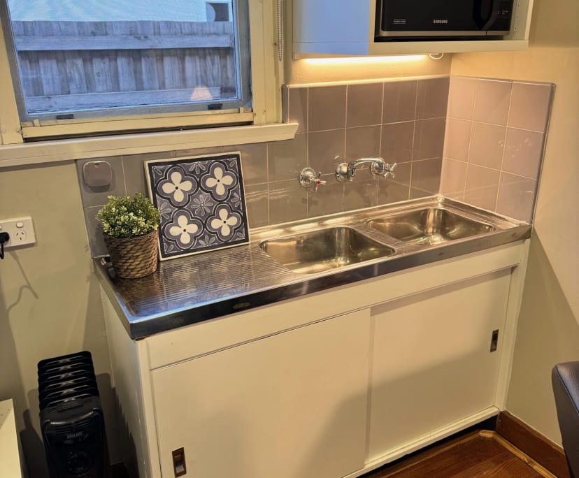 $360, Share-house, 6 bathrooms, Thornbury VIC 3071