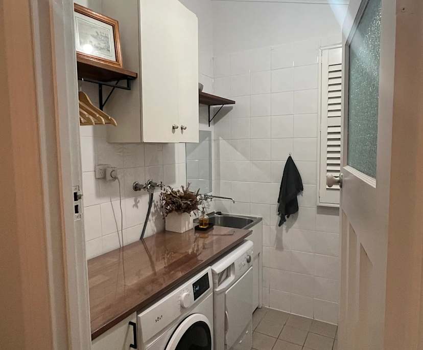 Whole property with 3 rooms for rent