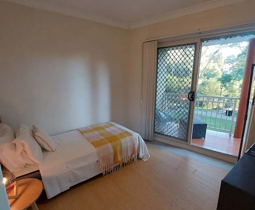 $350, Student-accommodation, 4 bathrooms, Forest Lodge NSW 2037