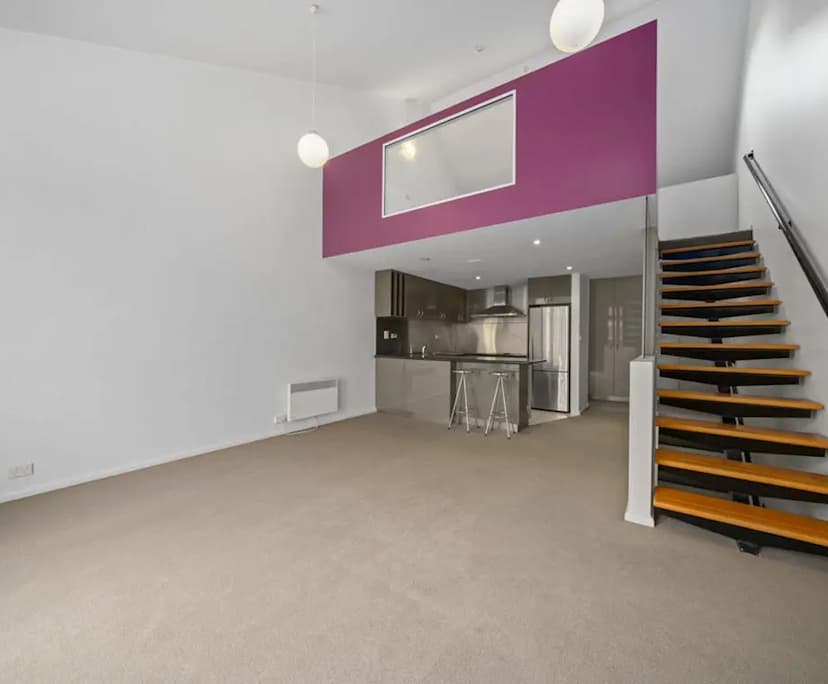 Unfurnished room in a flatshare