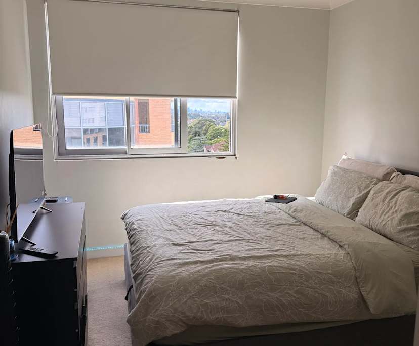 Unfurnished room with own bathroom