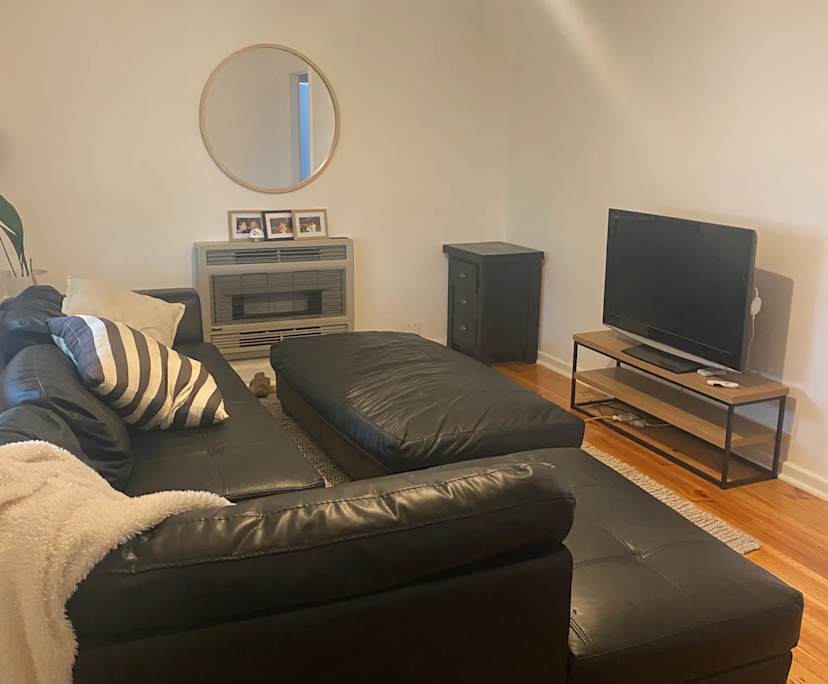 Room in a share house