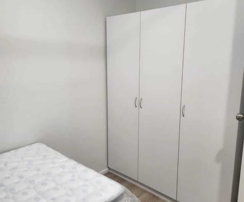 $350, Share-house, 3 bathrooms, Oxenford QLD 4210