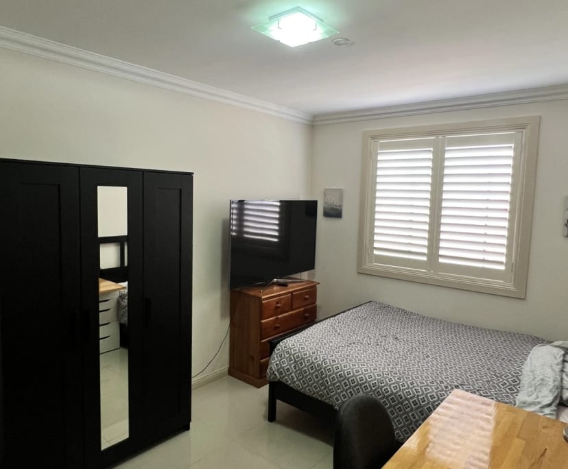 Furnished room in a share house