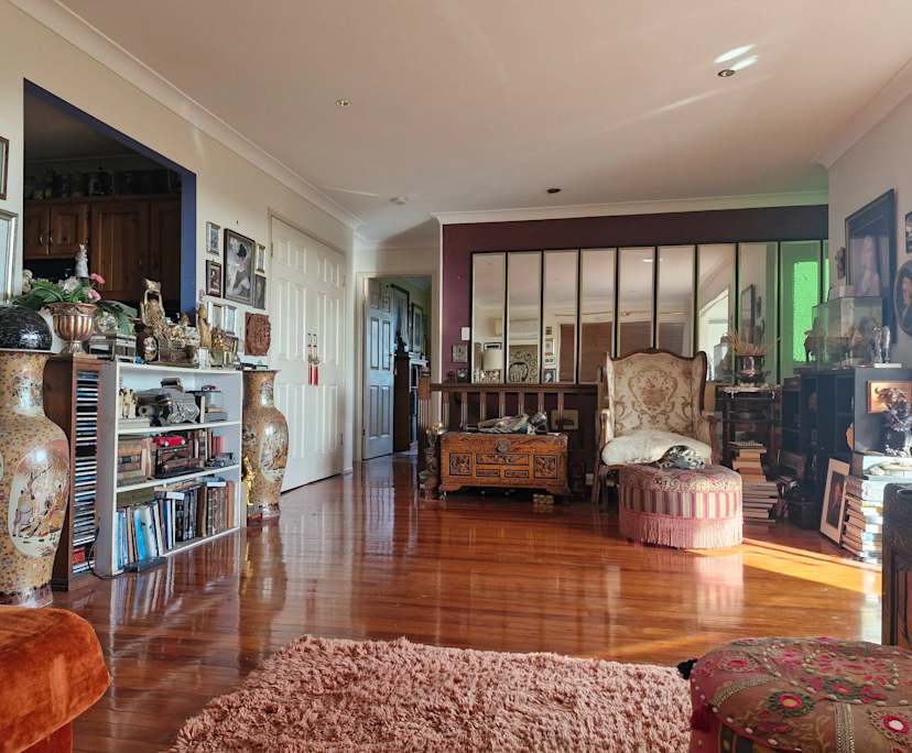 Room in a share house