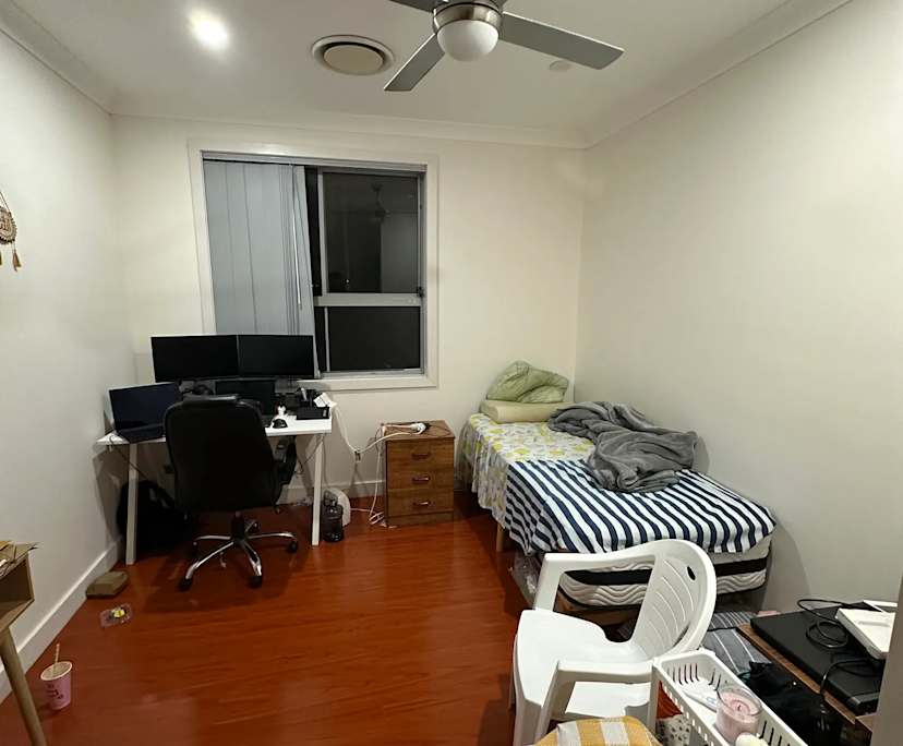 Unfurnished room in a share house