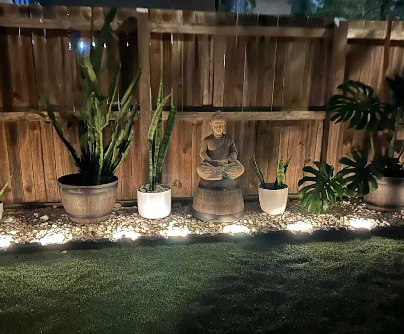 $350, Flatshare, 2 bathrooms, Holland Park West QLD 4121