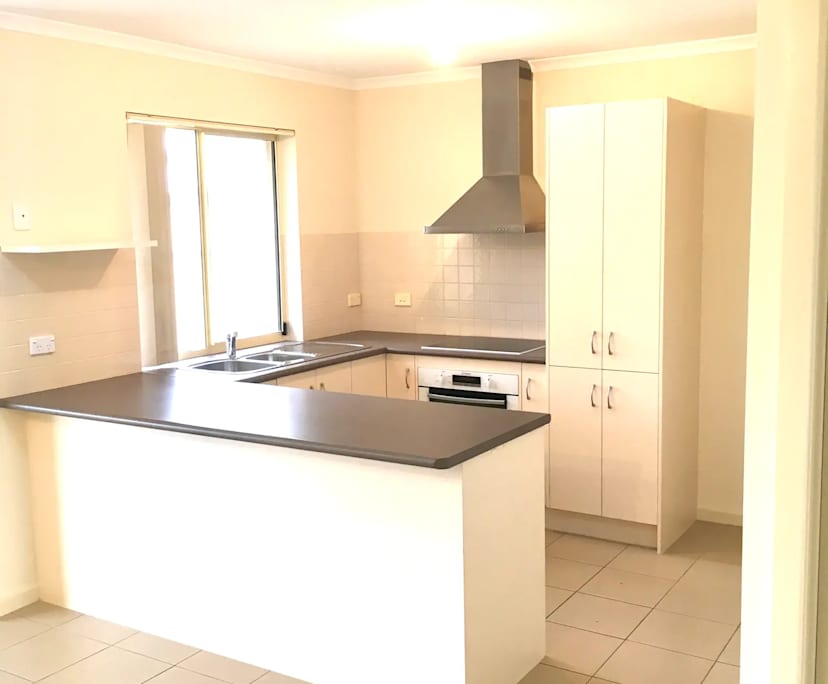 Whole property with 3 rooms for rent