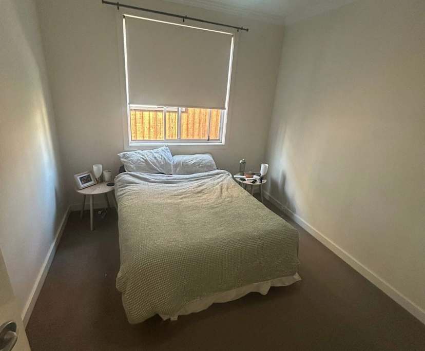Room in a share house