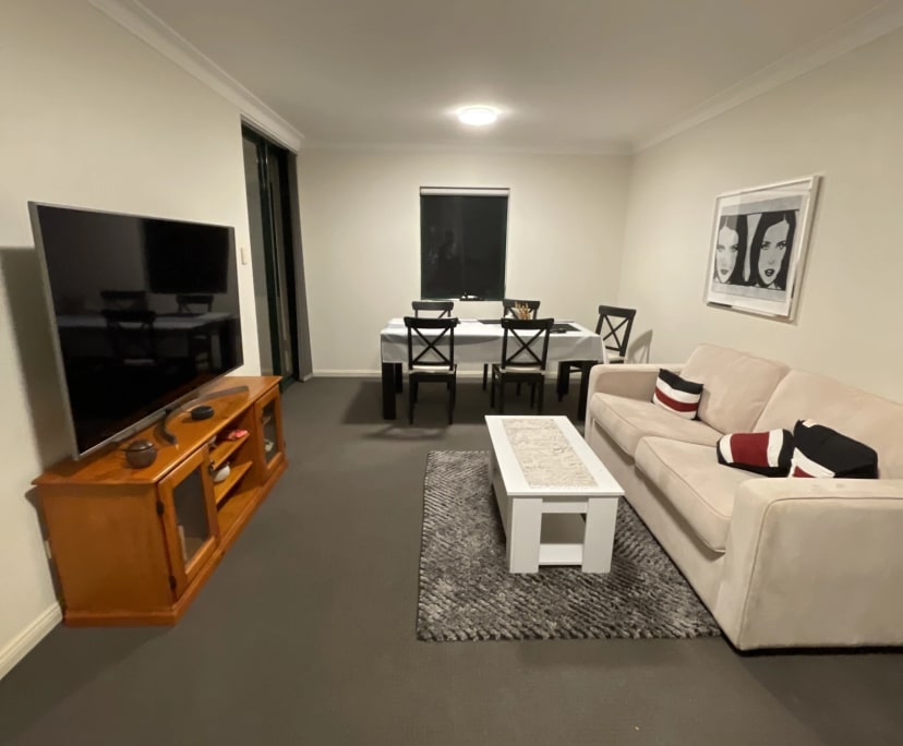 Room for Rent in Newtown, Sydney 450, Furnished,