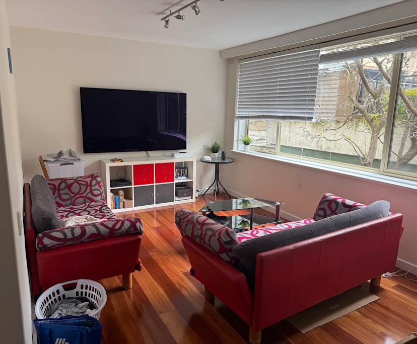 Unfurnished room in a flatshare