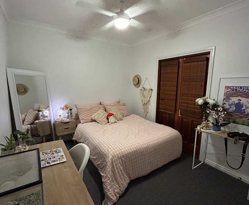 Unfurnished room in a share house