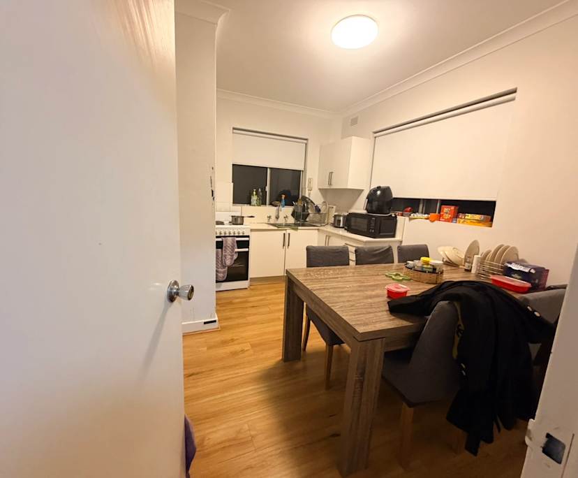 Furnished room in a flatshare