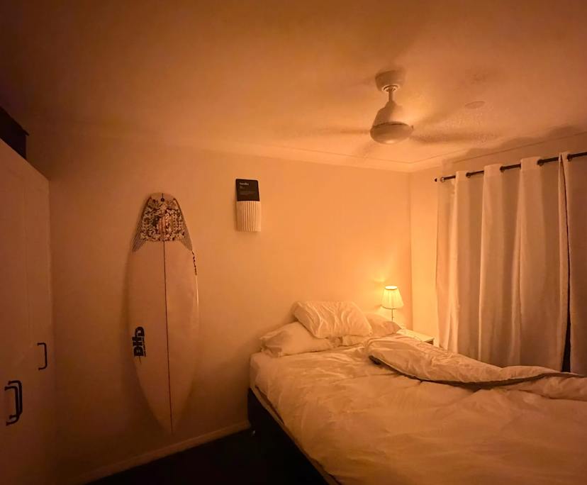 Furnished room in a flatshare