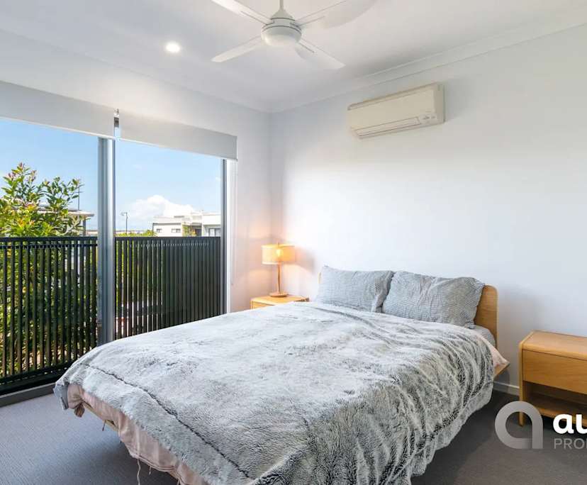 Unfurnished room in a share house
