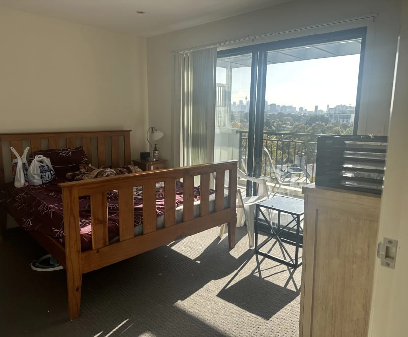 $300, Flatshare, 3 bathrooms, Newtown NSW 2043