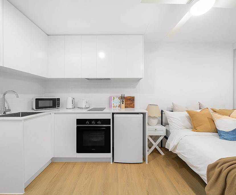 $560, Studio, 1 bathroom, Petersham NSW 2049