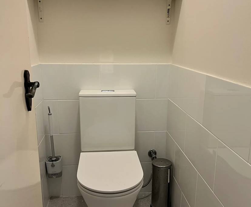 Room with ensuite in a share house