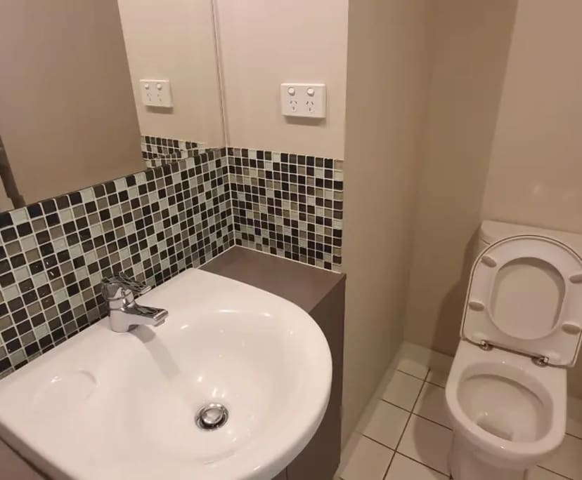 $460, Flatshare, 2 bathrooms, Brisbane City QLD 4000