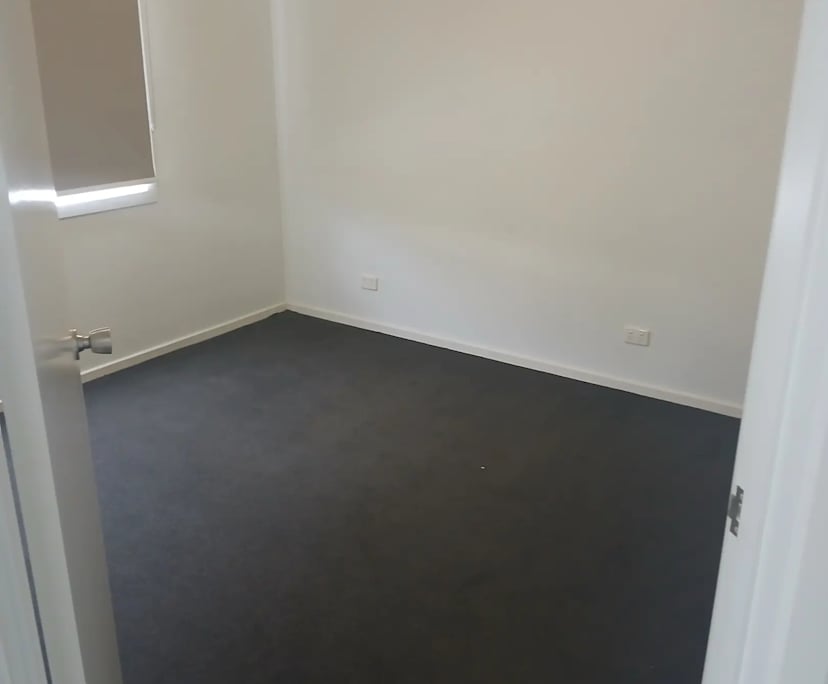 Unfurnished room in a share house