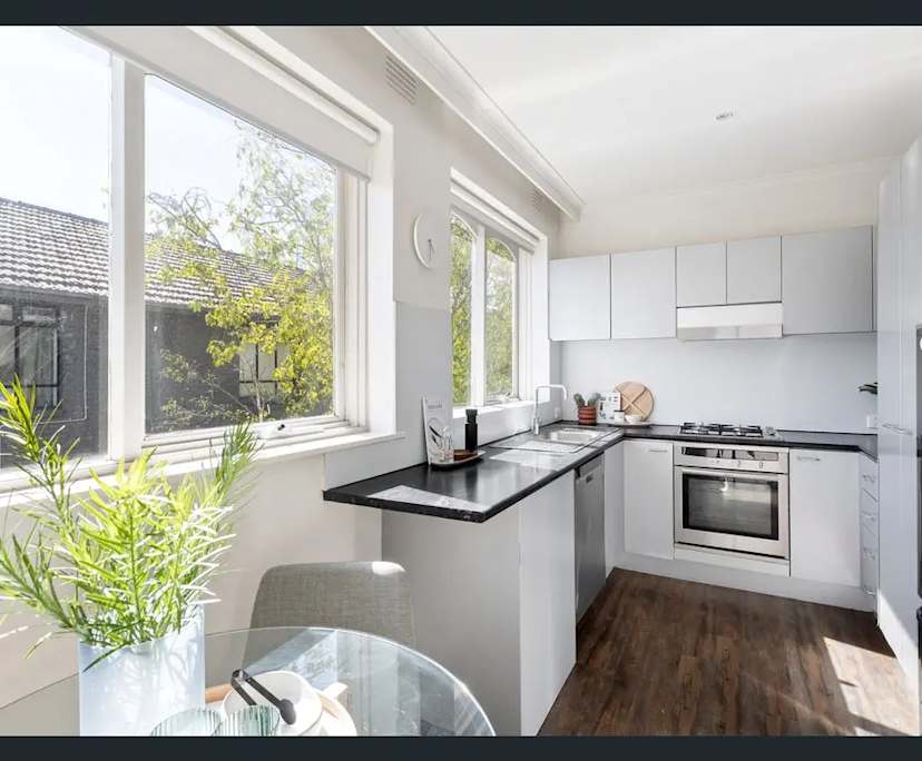 $315, Flatshare, 2 bathrooms, Elwood VIC 3184